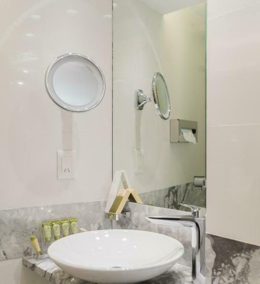 スーペリアールーム, Herodion