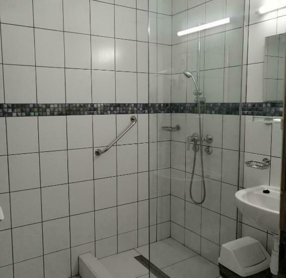 Семейный Номер, Hőforrás