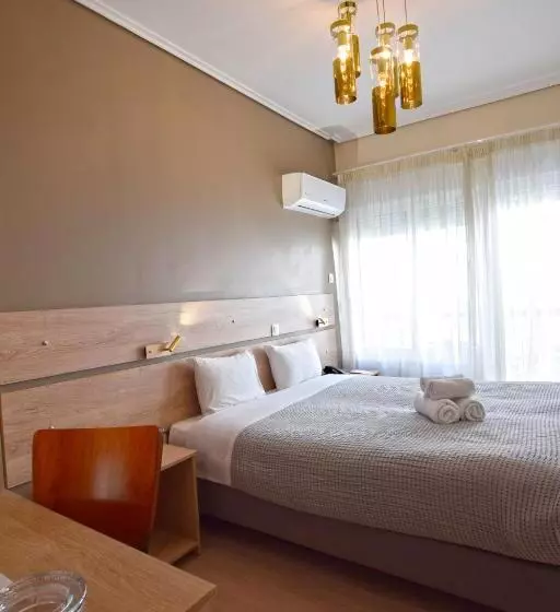 Chambre Standard Individuelle, John S