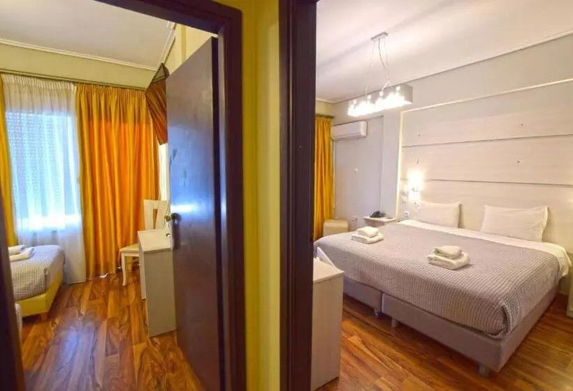 Chambre Quadruple Standard, John S