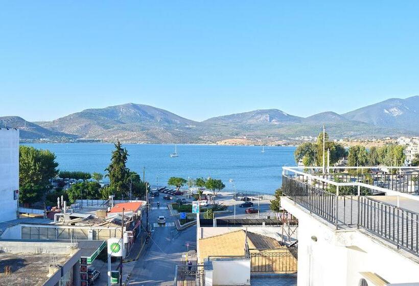 חדר סטנדרט לארבעה, John S