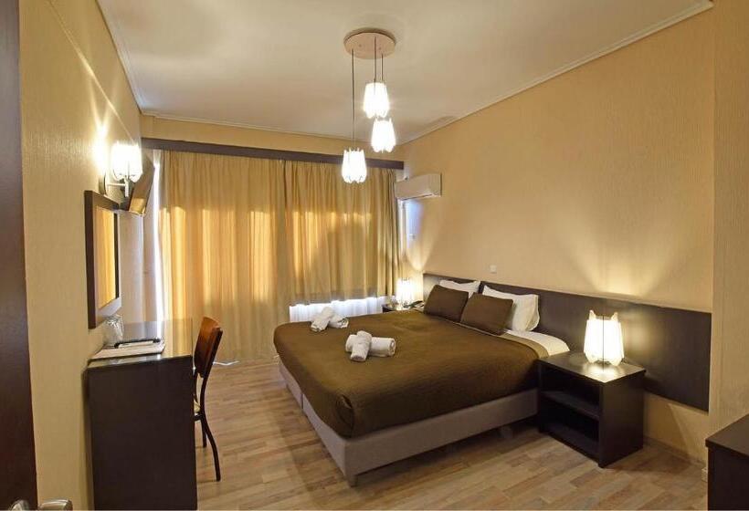 חדר סופריור, John S