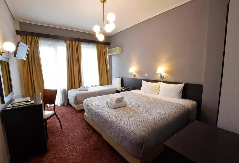 Chambre Triple Standard, John S