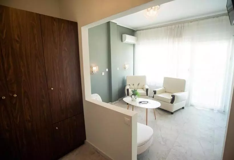 Junior Suite Deluxe, John S