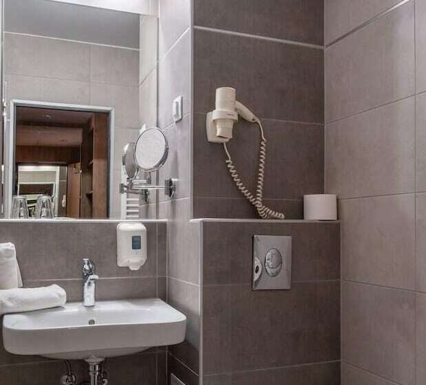 Номер Superior, Margaréta