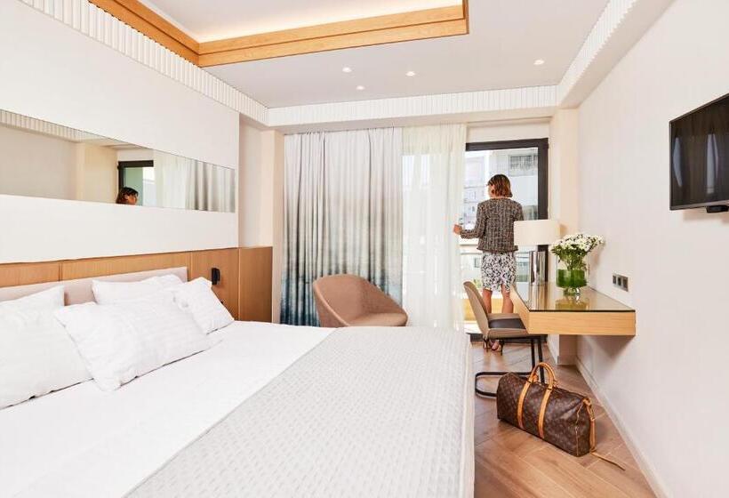 스탠다드 룸 측면 바다 전망, Mediterranean