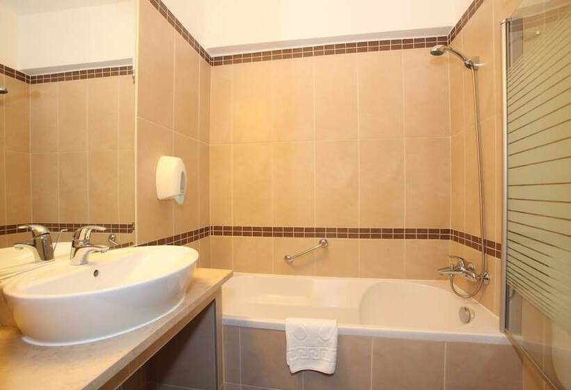 Номер Superior с Балконом, Medos