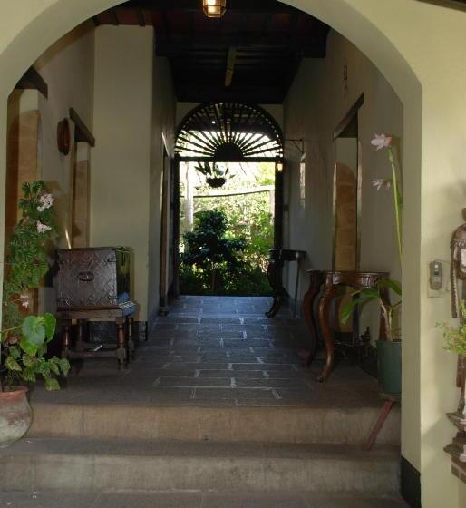 اتاق استاندارد سه نفره, Museo Mayan Inn