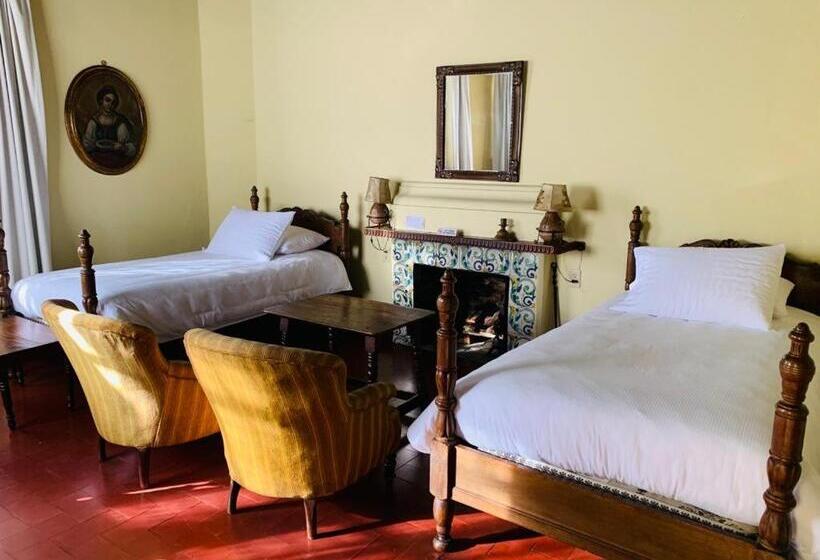 اتاق استاندارد سه نفره, Museo Mayan Inn