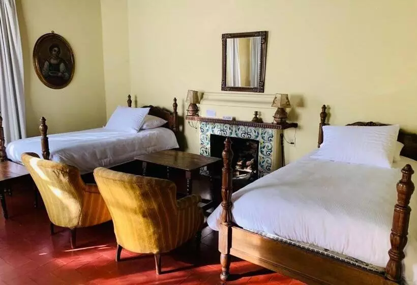 اتاق استاندارد سه نفره, Museo Mayan Inn