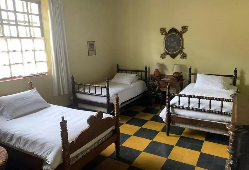 اتاق استاندارد سه نفره, Museo Mayan Inn