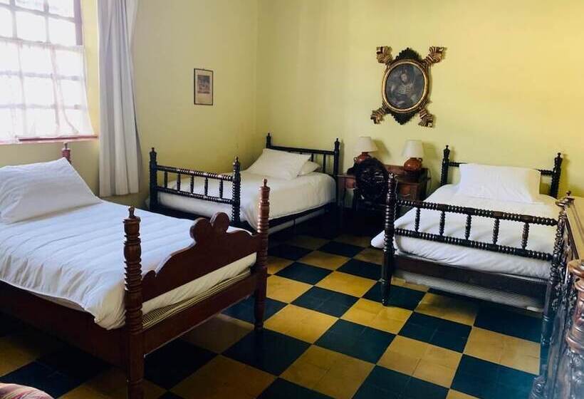 اتاق استاندارد سه نفره, Museo Mayan Inn