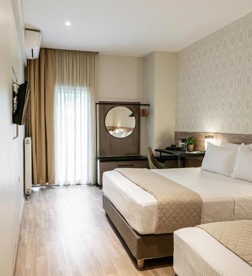 חדר סטנדרט לשלושה, Park