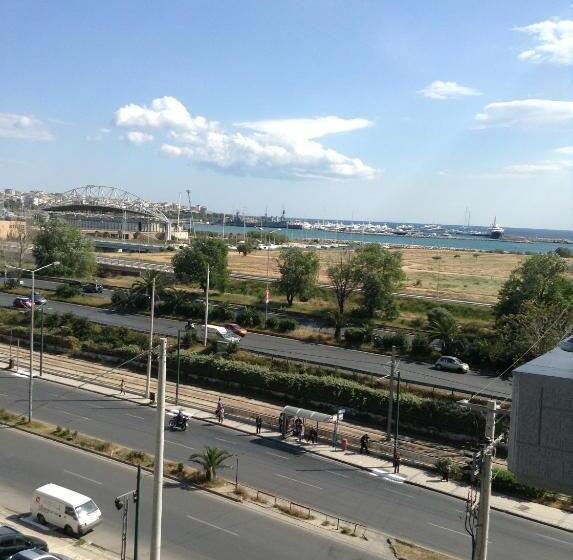 海の見えるコンフォートルーム, Platon