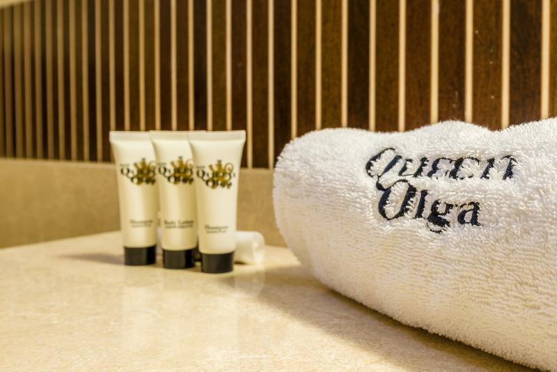 غرفة قياسية مطلّة علي البحر, Queen Olga