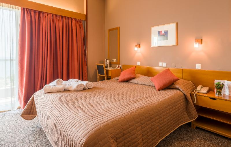 غرفة قياسية مطلّة علي البحر, Queen Olga