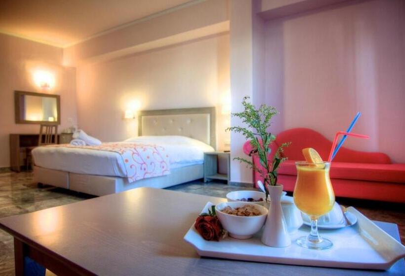 Családi Szoba, Solimar Dias