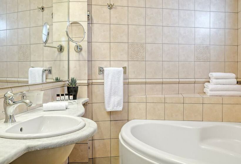 스위트, The Stanley