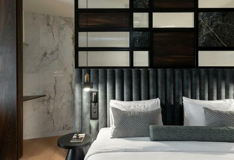 이그제큐티브 스위트, The Stanley