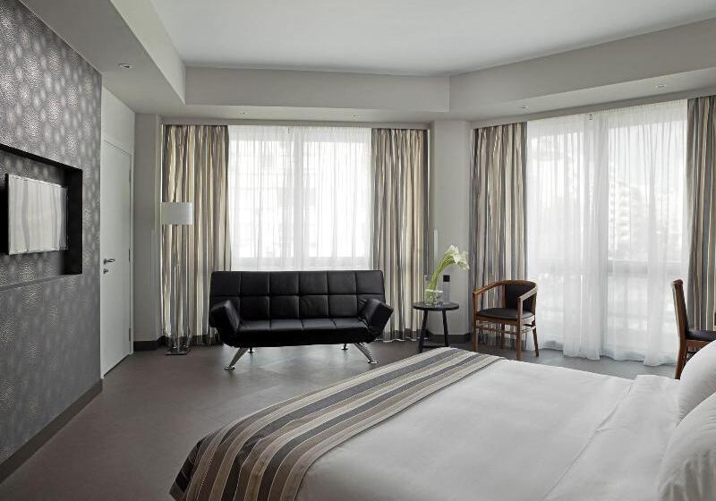 패밀리 룸, The Stanley