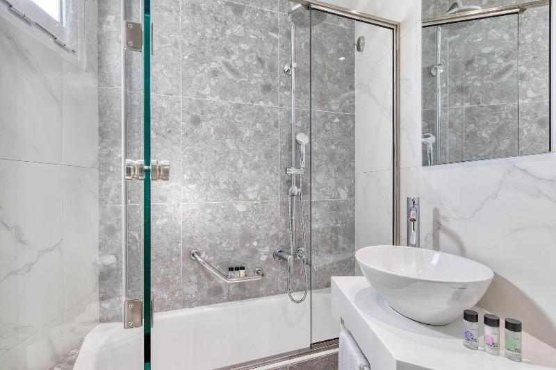 스탠다드 룸, The Stanley