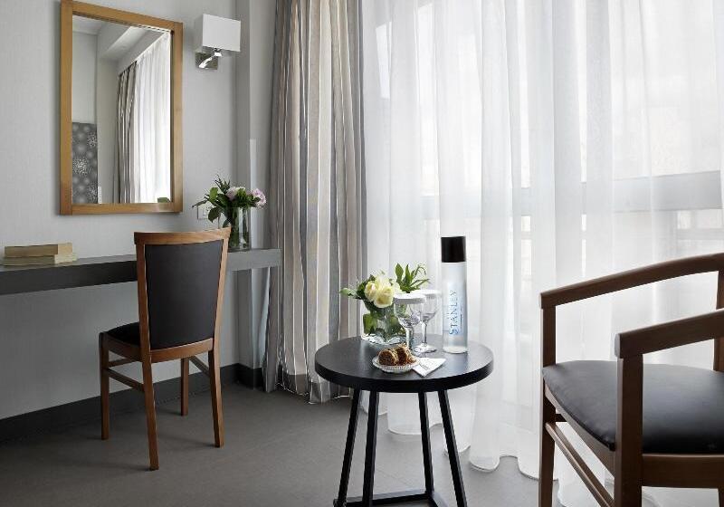 스탠다드 룸, The Stanley