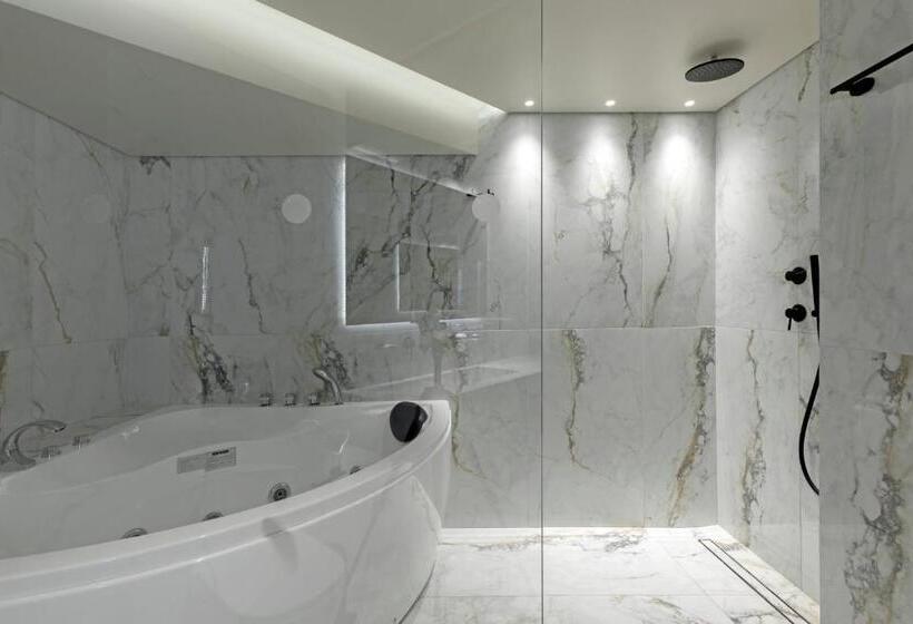 스위트, The Stanley