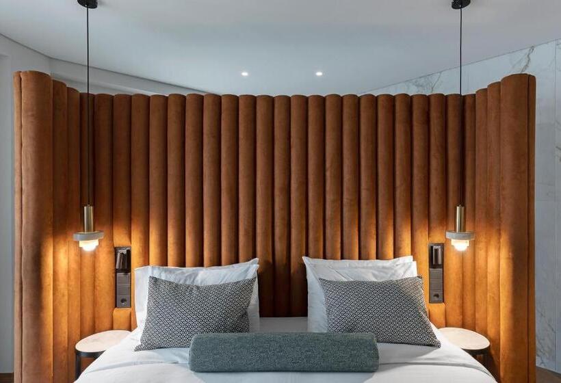 스위트, The Stanley