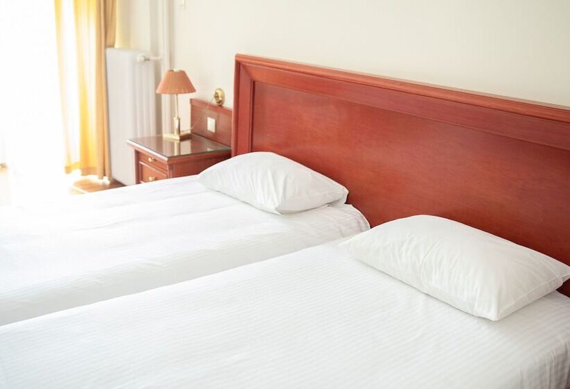 Номер Стандарт Вид на Море, Tzaki Hotel & Restaurant Patras