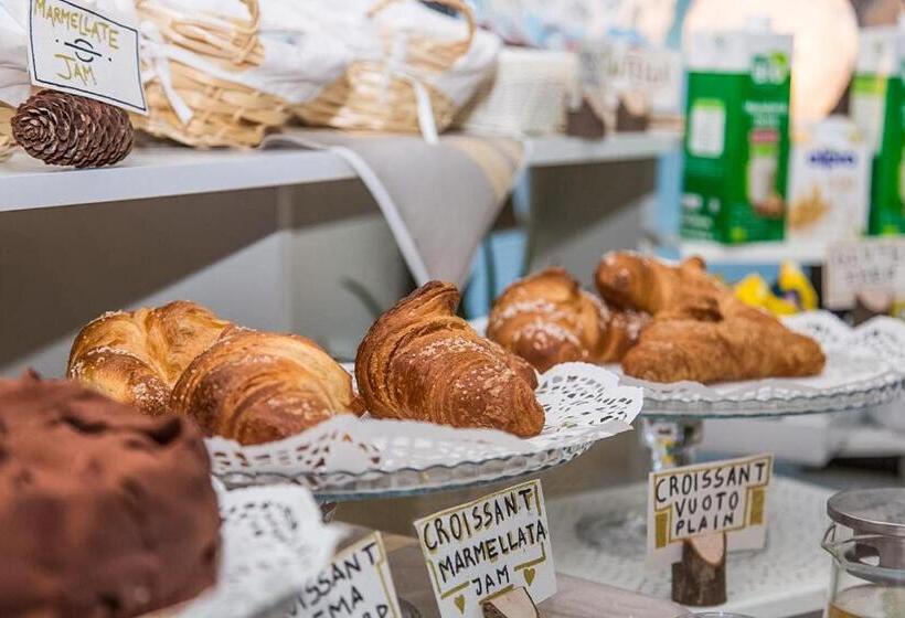 غرفة قياسية ثلاثية, Chalet Del Lago