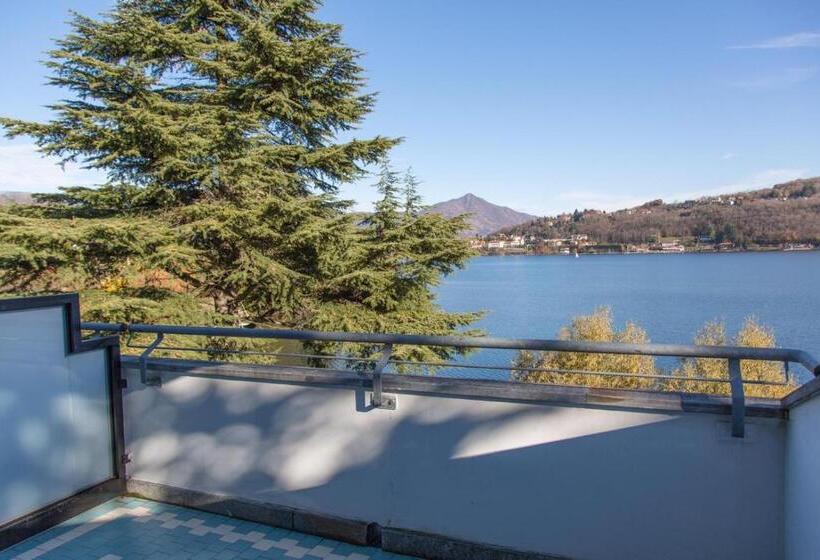 غرفة قياسية ثلاثية, Chalet Del Lago