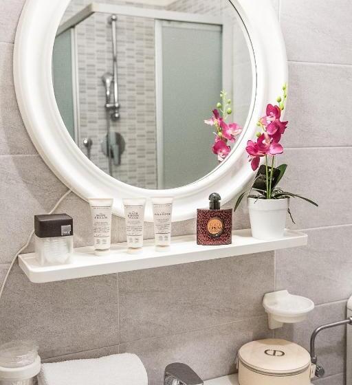 غرفة إقتصادية ثلاثية, Chalet Del Lago