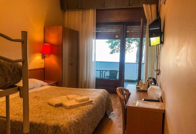 Quarto Quádruplo Estandar, Chalet Del Lago