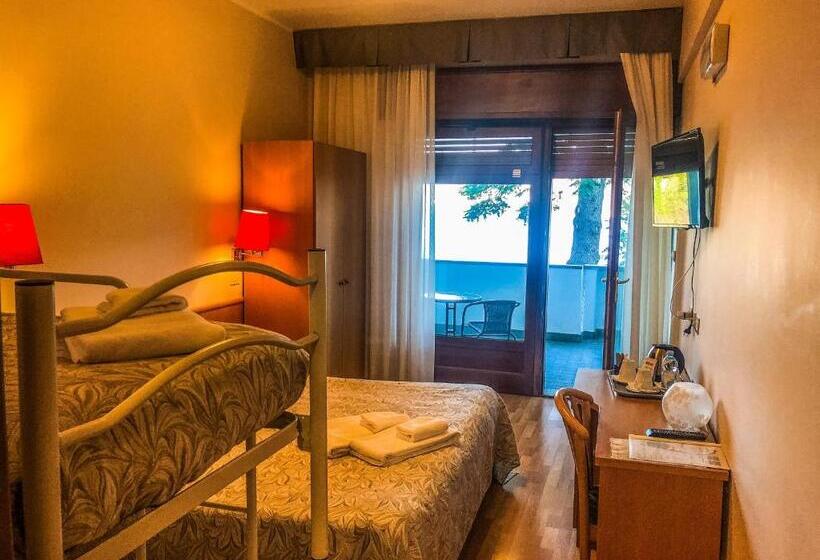 Quarto Quádruplo Estandar, Chalet Del Lago