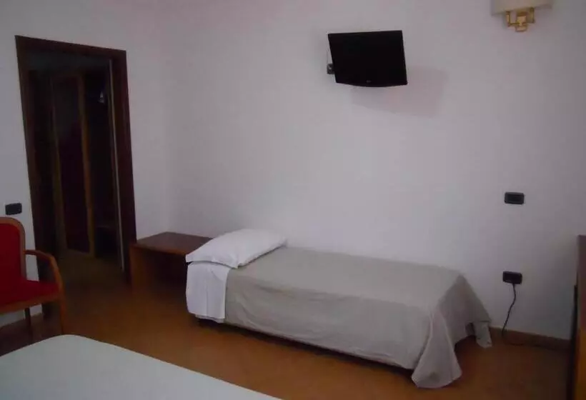 スタンダード４人部屋, Grand Hotel Pavone