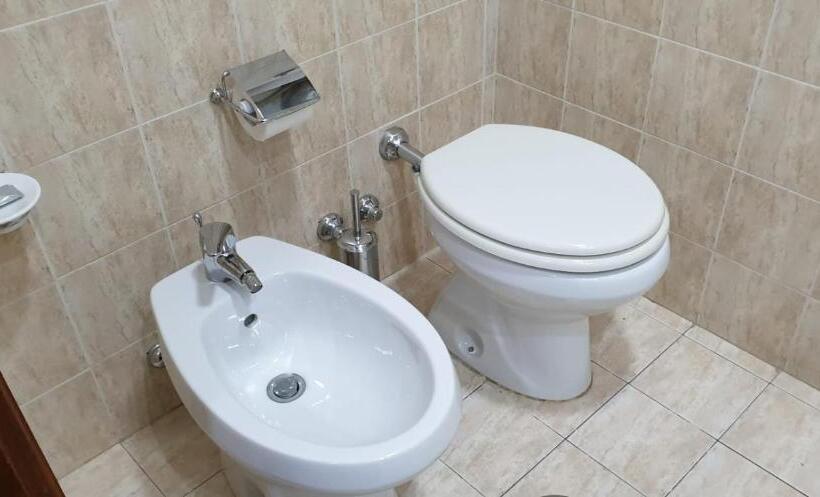 エコノミートリプルルーム, Grand Hotel Pavone