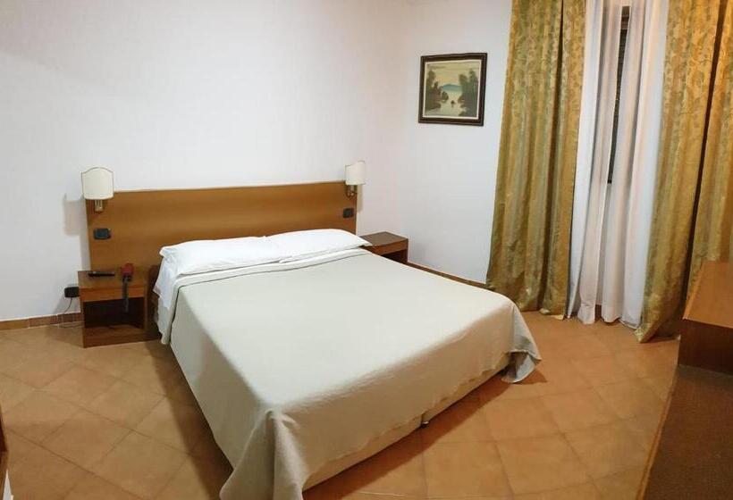 エコノミールーム, Grand Hotel Pavone