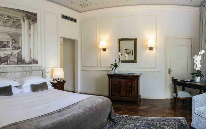جناح جونيور, Albergo Terminus