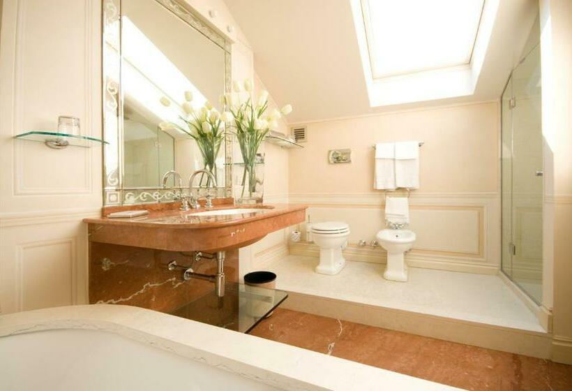 جناح, Albergo Terminus