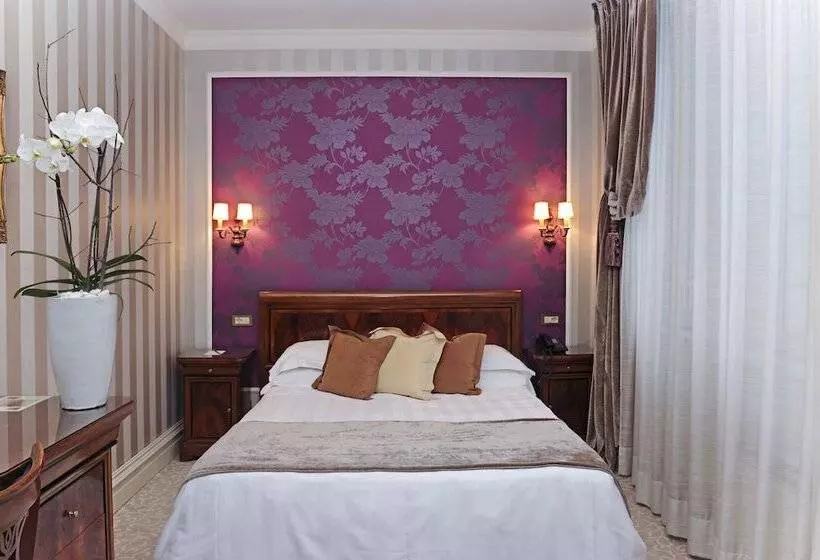 Quarto superior, Albergo Terminus