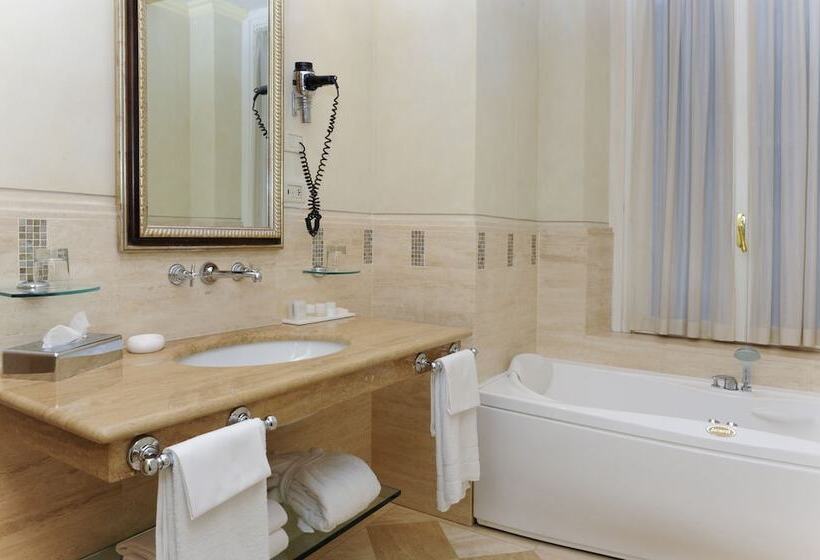 جناح, Albergo Terminus