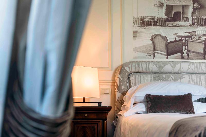 جناح جونيور, Albergo Terminus