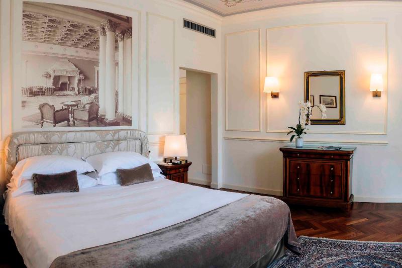 جناح جونيور, Albergo Terminus