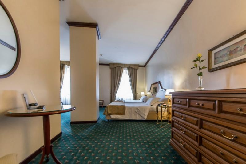 Superior Room, Alli Due Buoi Rossi