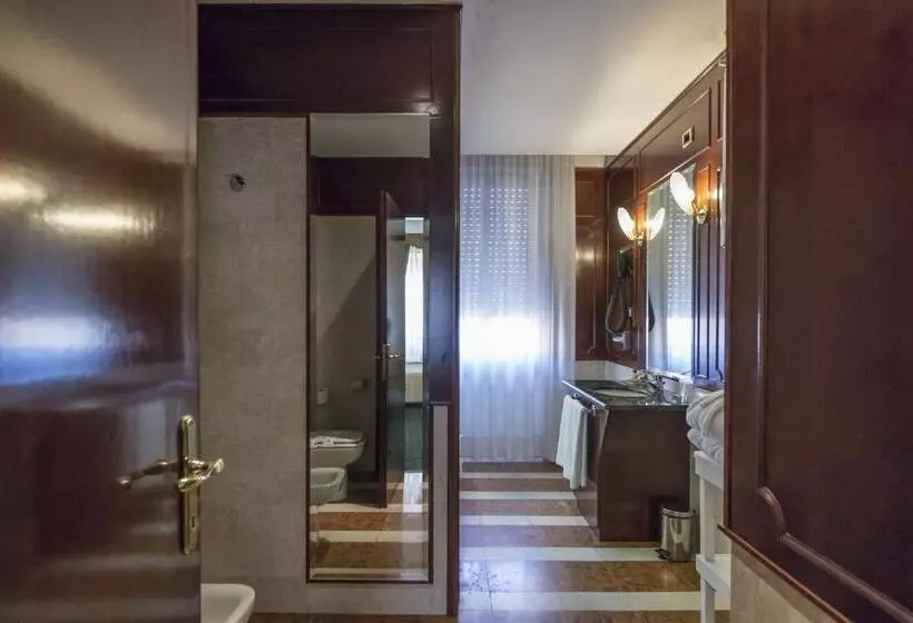 Superior Room, Alli Due Buoi Rossi