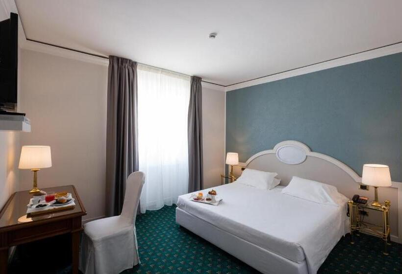 Superior Room, Alli Due Buoi Rossi