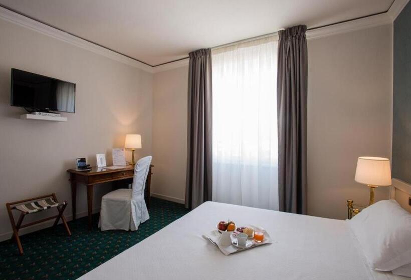 Superior Room, Alli Due Buoi Rossi