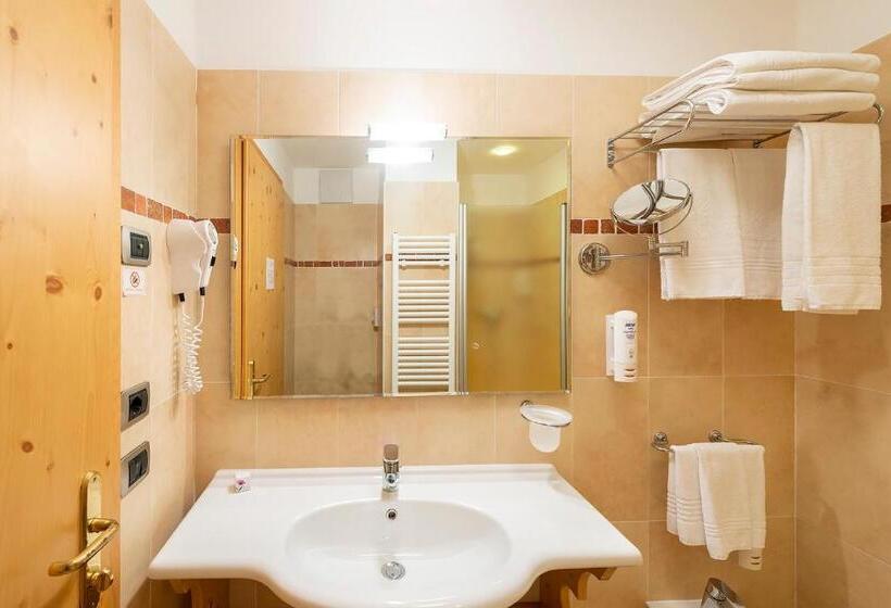 סוויטת ג'וניור, Ambiez