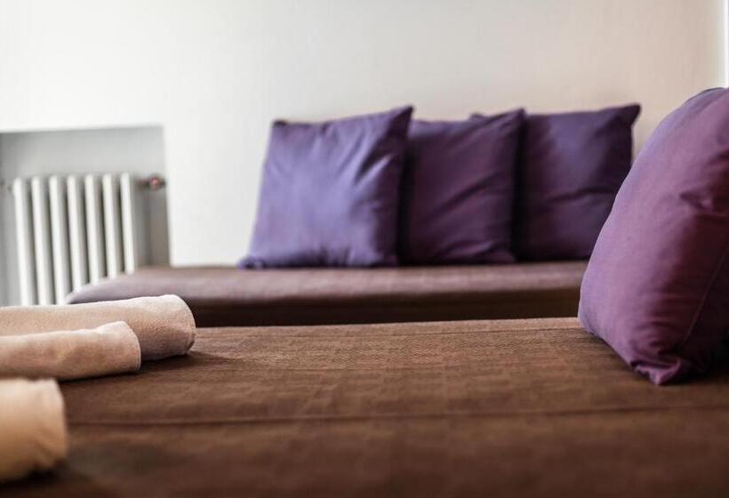 חיבור הדירה עם חדר שינה אחד, Antares