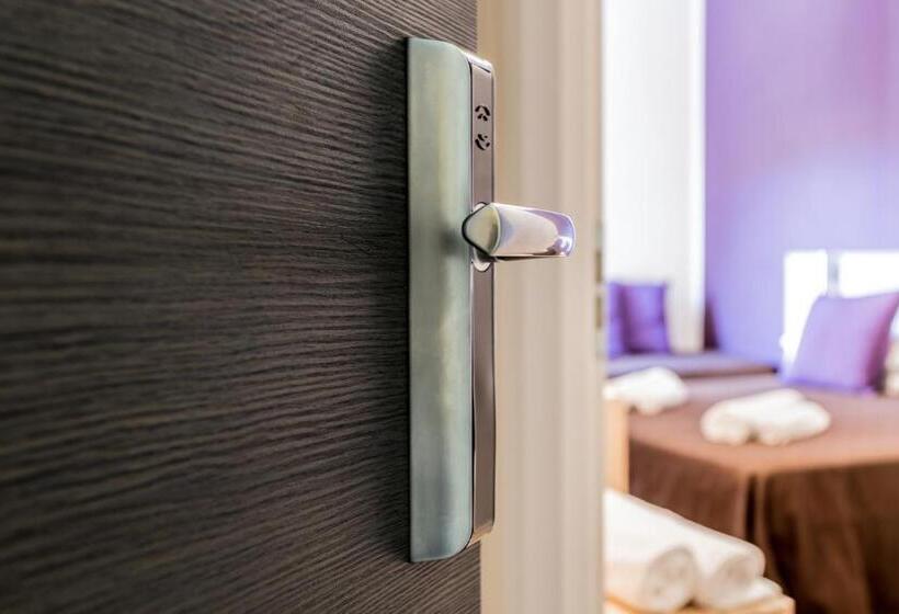 חיבור הדירה עם חדר שינה אחד, Antares